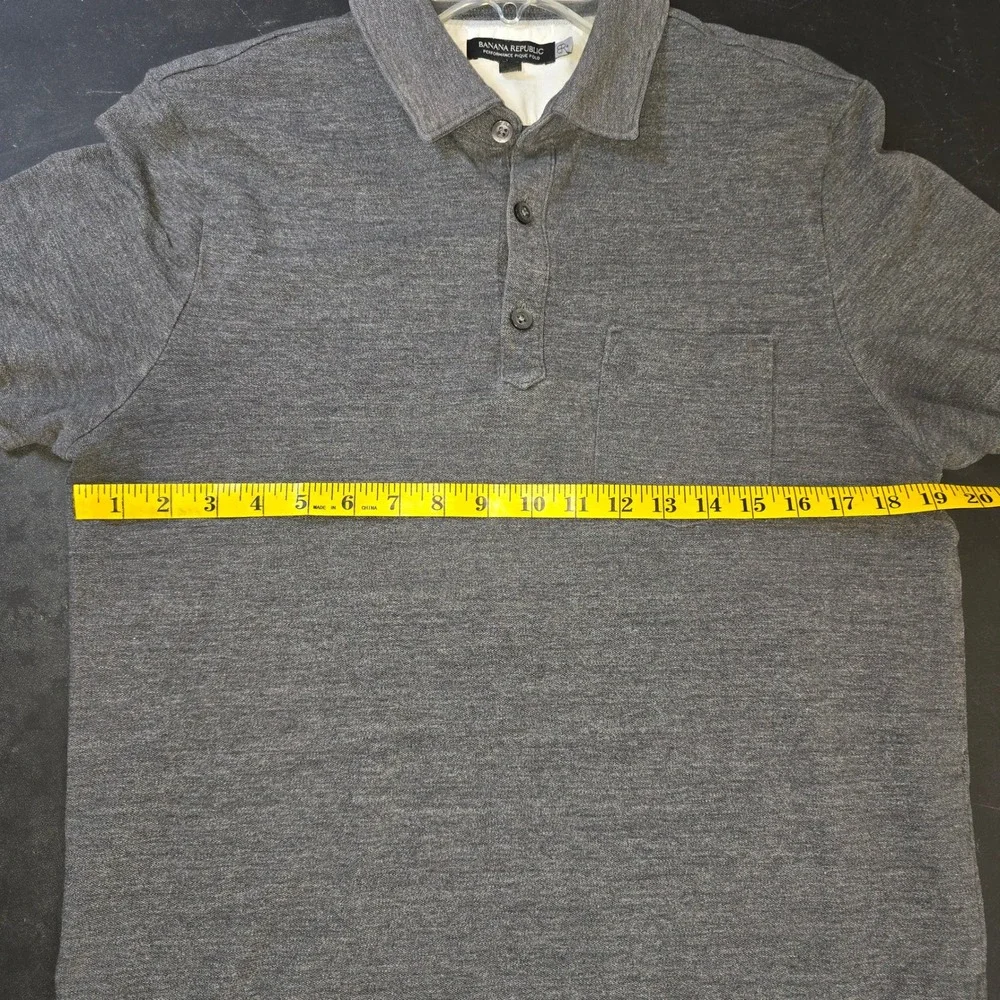 Banana Republic Mens Performance Pique Polo Shirt Gray Short Sleeve Pocket M